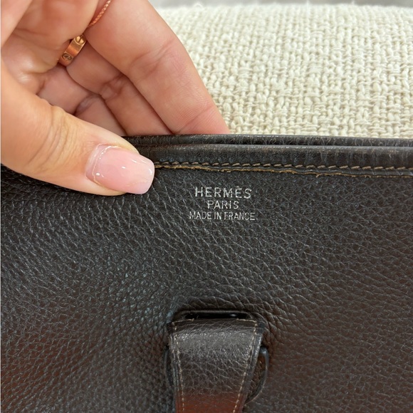 Authentic HERMES EVELYNE GM 1 Taurillon Cafe crossbody - Picture 6 of 16